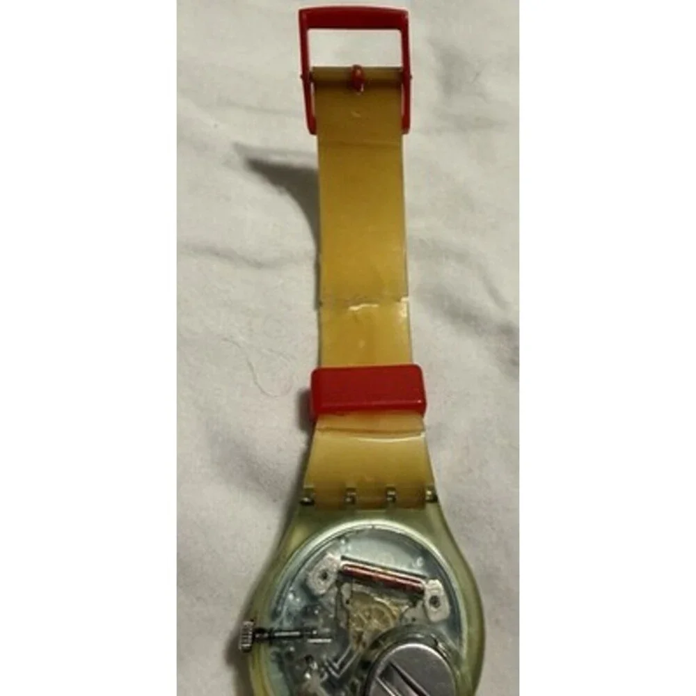 Vintage 1999 Swatch Gent CLONE GG178 - Needs new battery & Strap Is Cracked